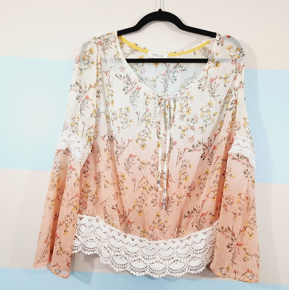 Taylor and Sage Floral Lace Boho Top - Picture 4 of 6